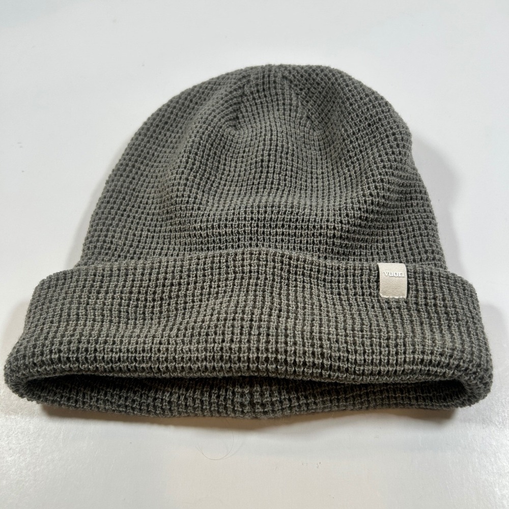Vuori Beanie Gray Waffle Knit Hat Cuffed Winter Fall Gorpcore Athleisure